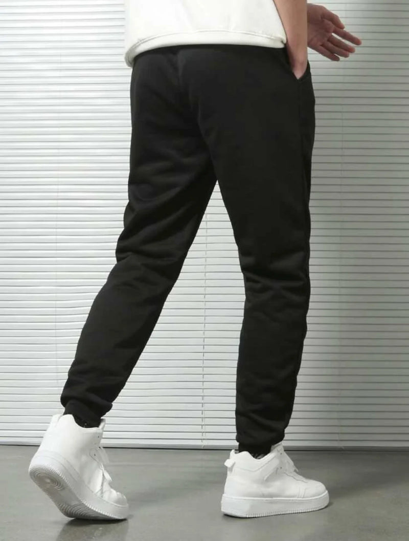 BLACK SWEATPANTS