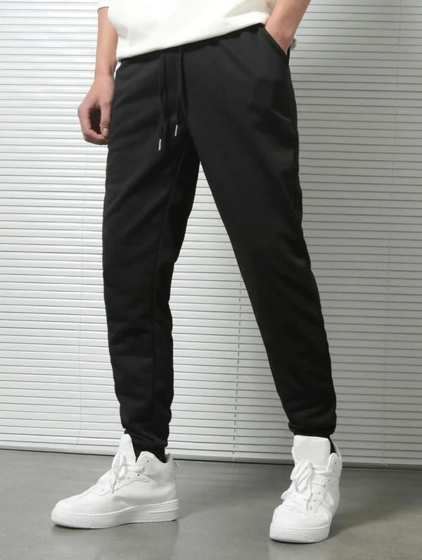 BLACK SWEATPANTS